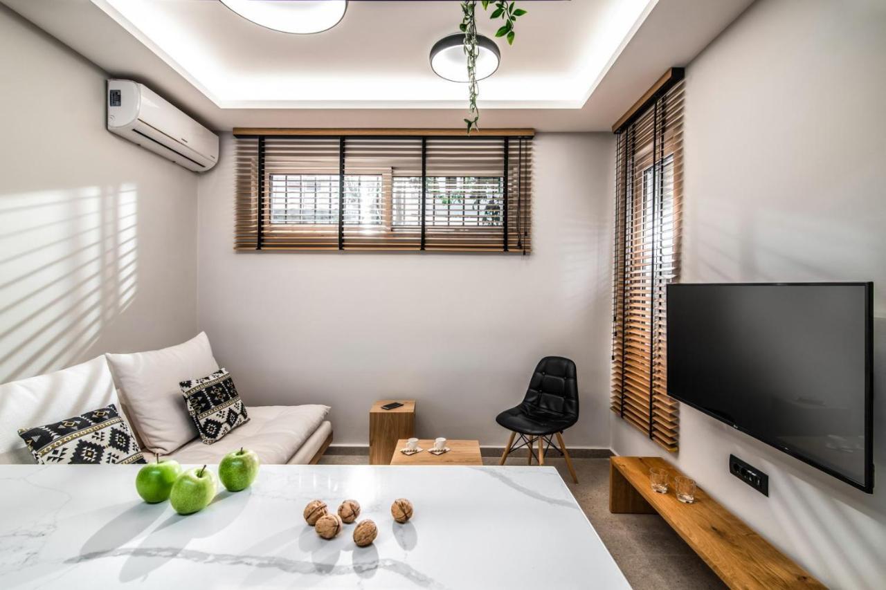 The Big Little One. Stylish & Convenient Apartment 伊拉克利翁 外观 照片