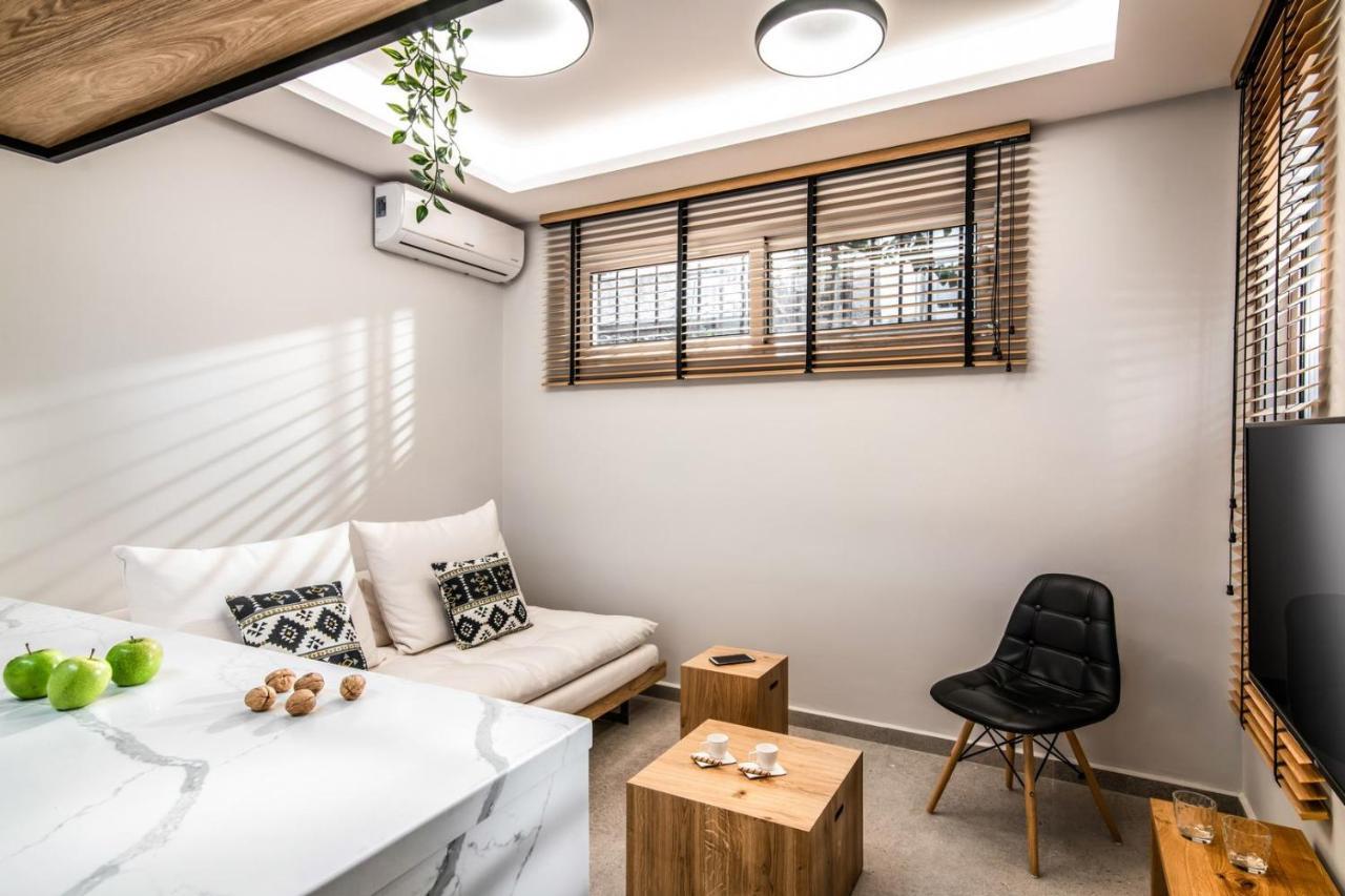 The Big Little One. Stylish & Convenient Apartment 伊拉克利翁 外观 照片